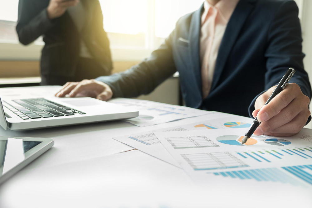 אילן בכור httpswww.shoresh.org.il